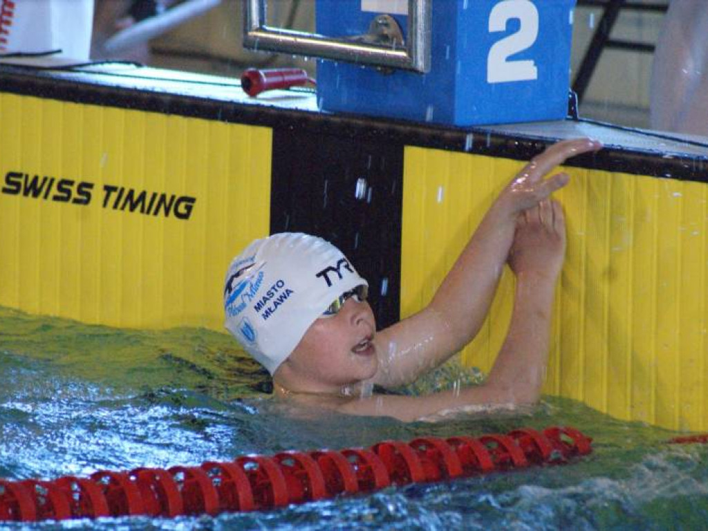 Goście specjalni na mławskim basenie. Od medalistki po prezesa