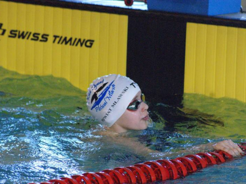 Goście specjalni na mławskim basenie. Od medalistki po prezesa