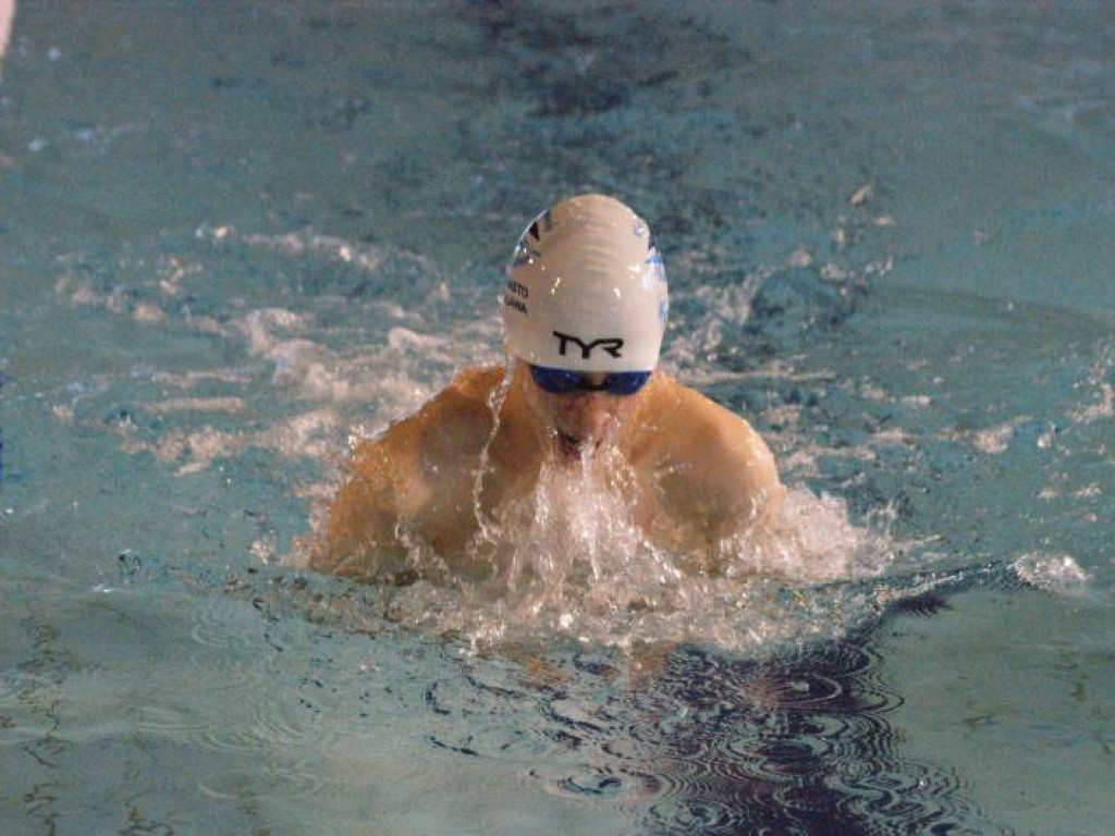 Goście specjalni na mławskim basenie. Od medalistki po prezesa