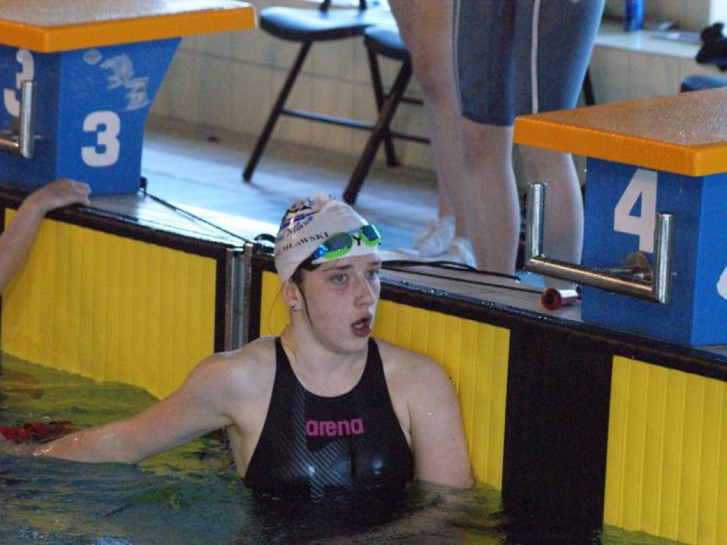 Goście specjalni na mławskim basenie. Od medalistki po prezesa