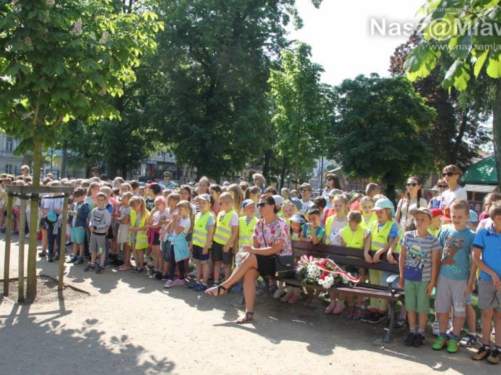 Odznaczenia i awanse dla strażaków. Potem piknik w parku