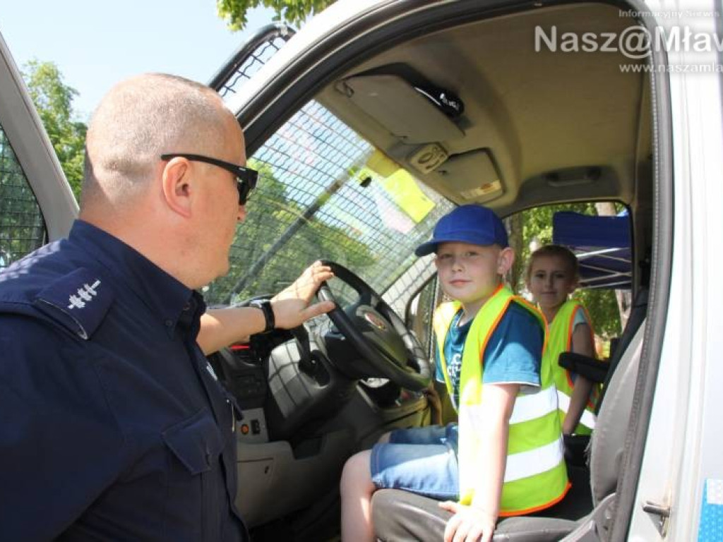Odznaczenia i awanse dla strażaków. Potem piknik w parku