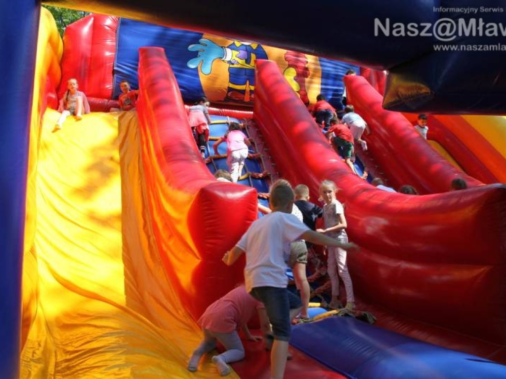 Odznaczenia i awanse dla strażaków. Potem piknik w parku
