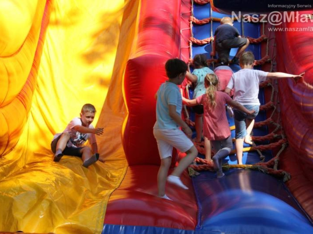 Odznaczenia i awanse dla strażaków. Potem piknik w parku