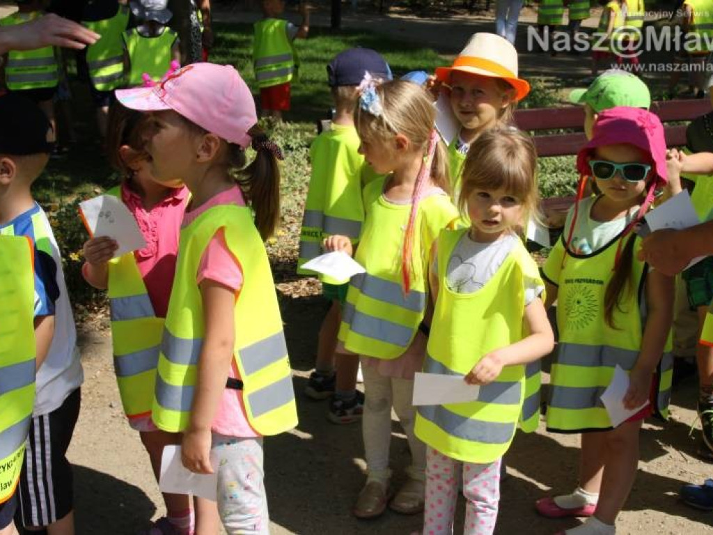 Odznaczenia i awanse dla strażaków. Potem piknik w parku