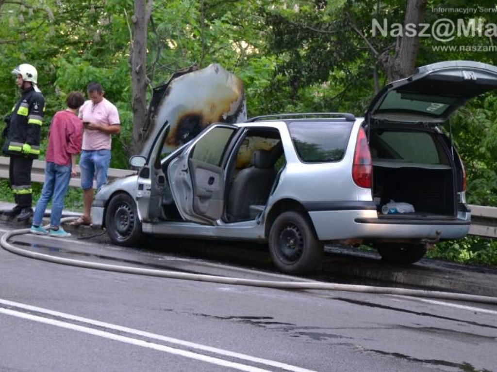 Pożar samochodu w Strzegowie. Na 