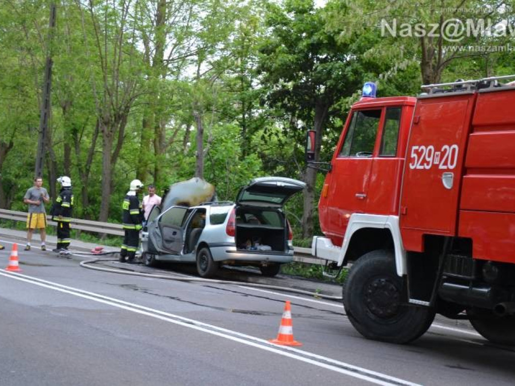 Pożar samochodu w Strzegowie. Na 