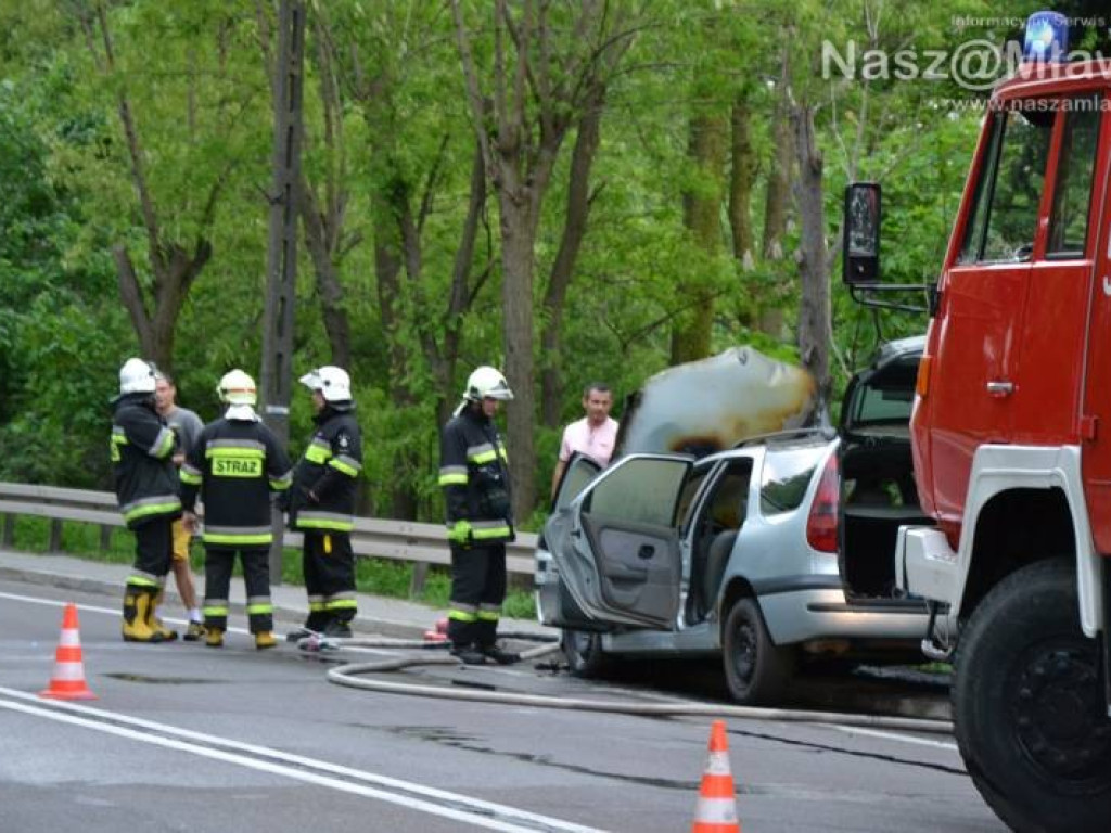 Pożar samochodu w Strzegowie. Na 