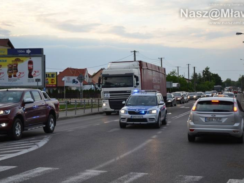 Pożar samochodu w Strzegowie. Na 