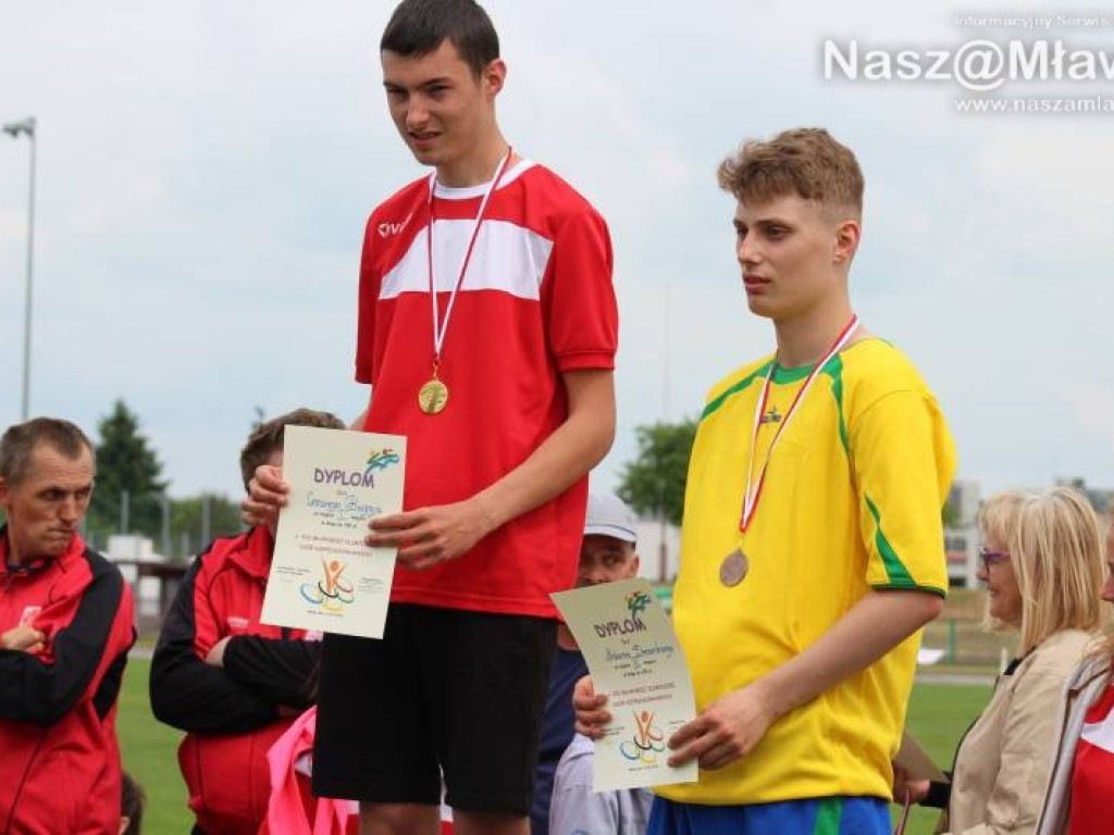 Na stadionie rywalizowało około 200 zawodników. Mława zdobyła 12 medali