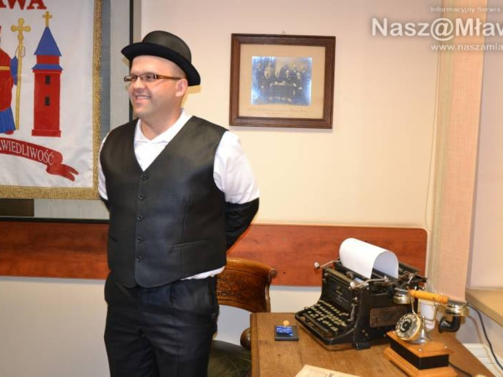 Noc w ratuszu: wycie duchów i selfie z burmistrzem