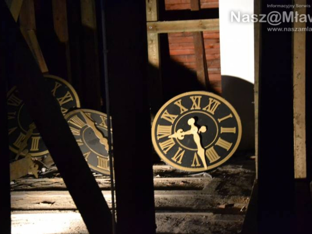 Noc w ratuszu: wycie duchów i selfie z burmistrzem