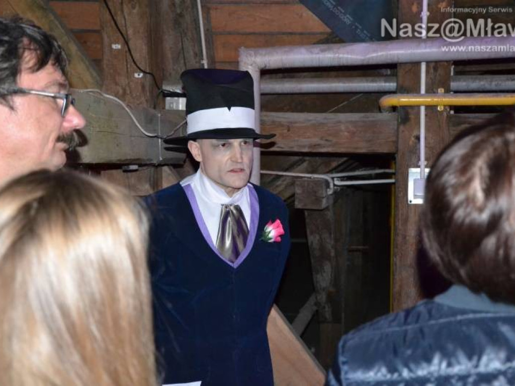 Noc w ratuszu: wycie duchów i selfie z burmistrzem