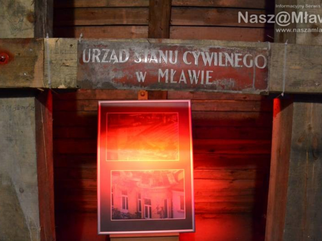 Noc w ratuszu: wycie duchów i selfie z burmistrzem