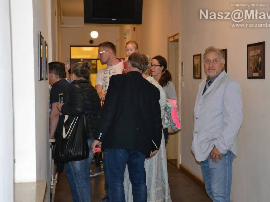 Noc w ratuszu: wycie duchów i selfie z burmistrzem