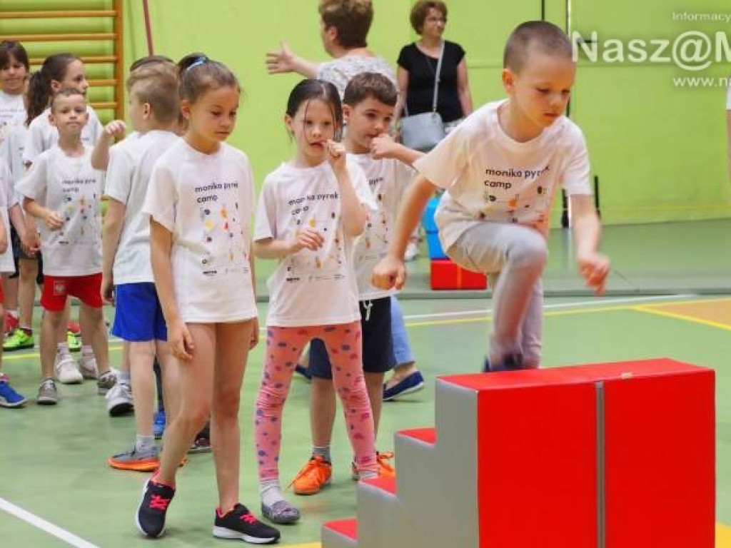 Ćwiczyli pod okiem wybitnych sportowców - Moniki Pyrek i Marka Plawgo