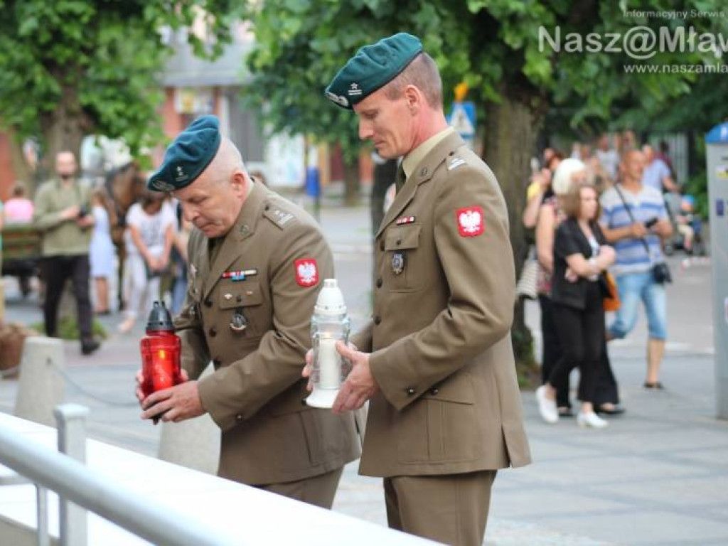 Wojsko i strzały w centrum miasta. Niezwykłe widowisko