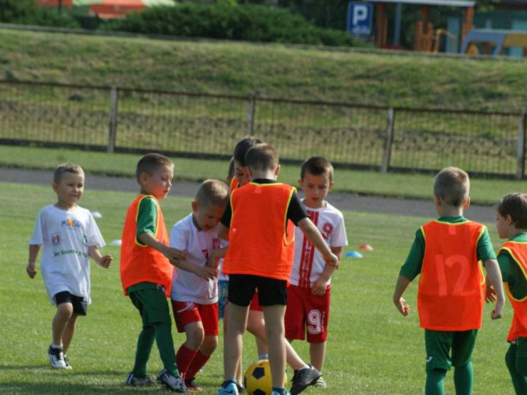 Dzień Dziecka na boisku. Turniej najmłodszych