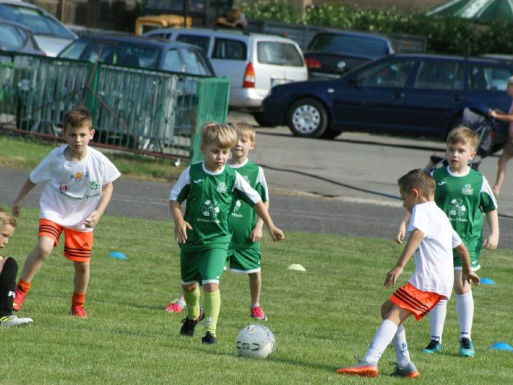 Dzień Dziecka na boisku. Turniej najmłodszych