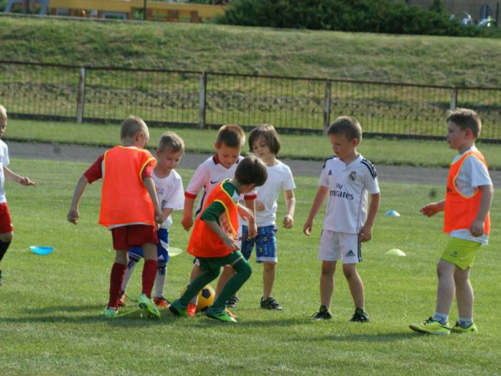 Dzień Dziecka na boisku. Turniej najmłodszych