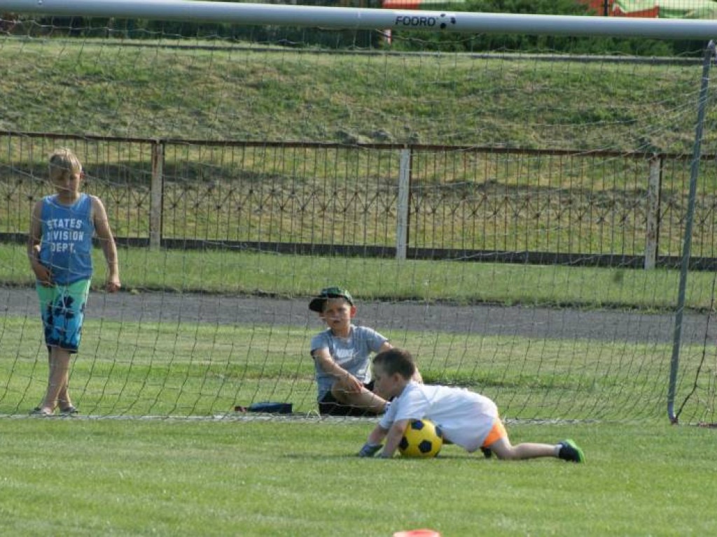 Dzień Dziecka na boisku. Turniej najmłodszych