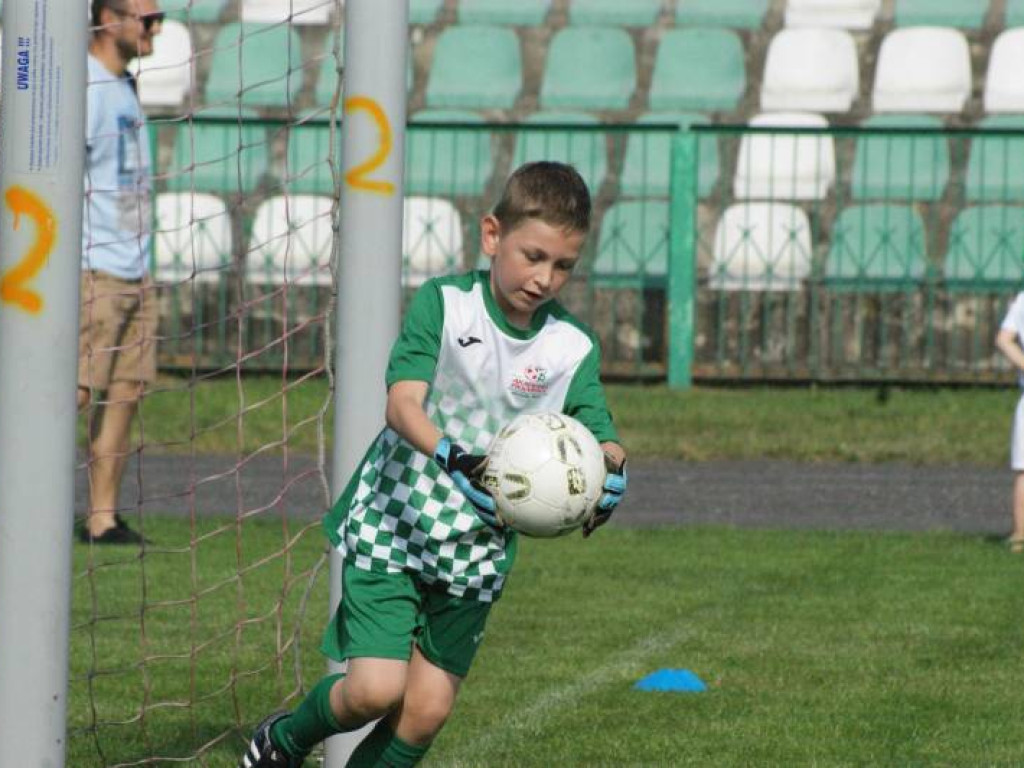 Dzień Dziecka na boisku. Turniej najmłodszych