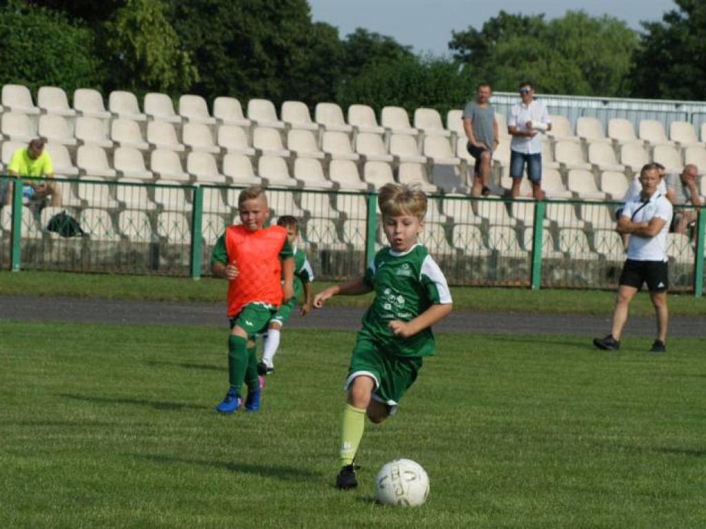 Dzień Dziecka na boisku. Turniej najmłodszych