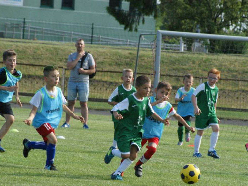 Dzień Dziecka na boisku. Turniej najmłodszych