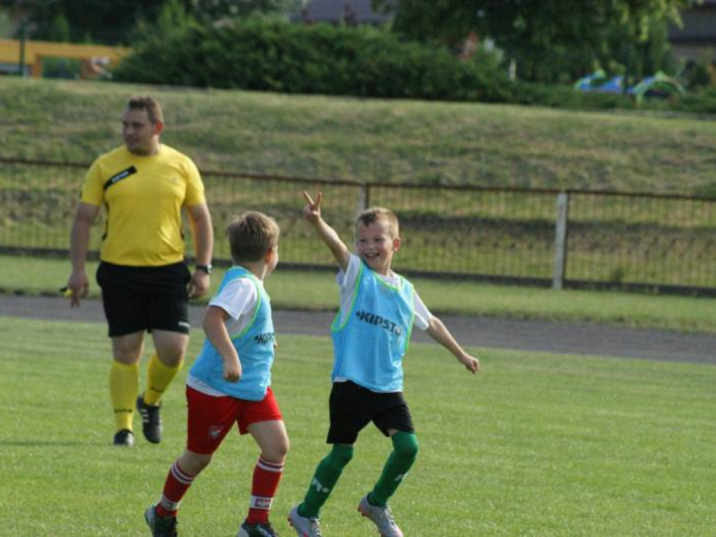 Dzień Dziecka na boisku. Turniej najmłodszych