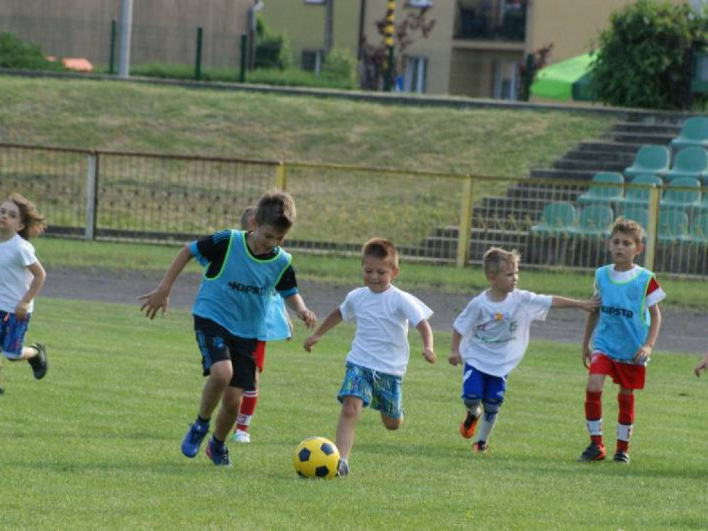 Dzień Dziecka na boisku. Turniej najmłodszych