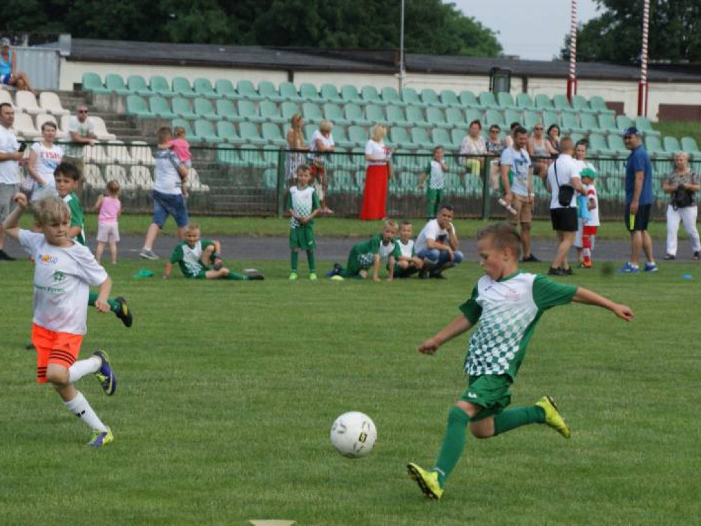 Dzień Dziecka na boisku. Turniej najmłodszych