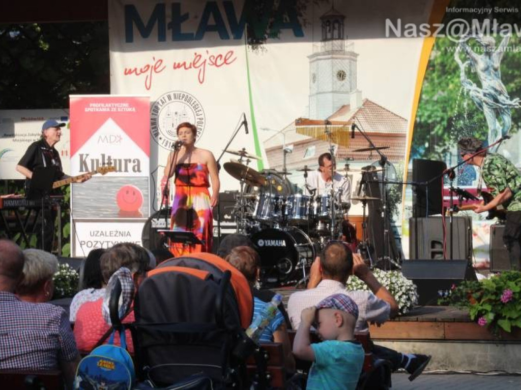 Rock`nRoll wiecznie żywy. Mocne brzmienia na parkowej scenie