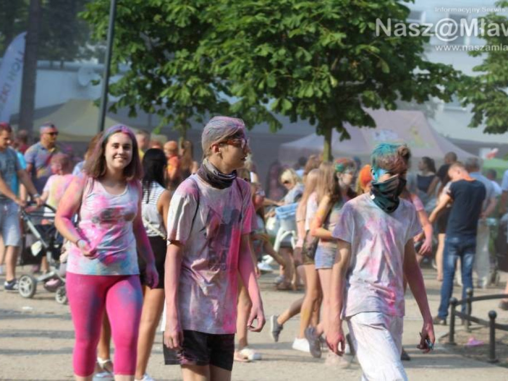 Kolorowo w parku. Taka zabawa w Mławie pierwszy raz