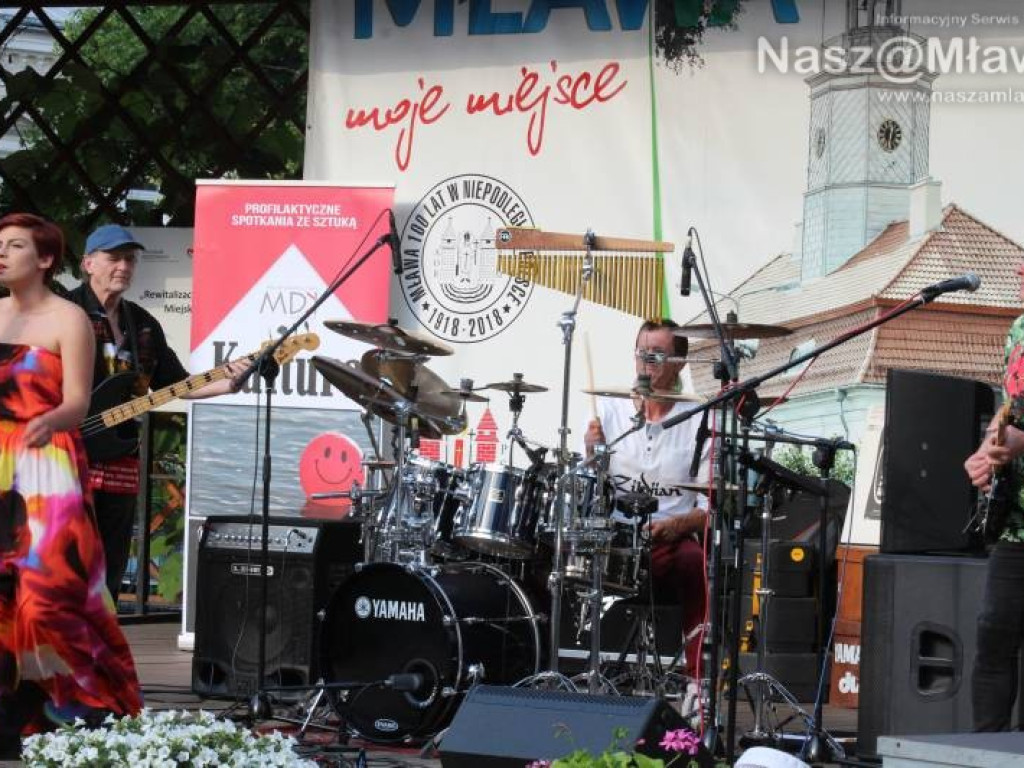 Rock`nRoll wiecznie żywy. Mocne brzmienia na parkowej scenie