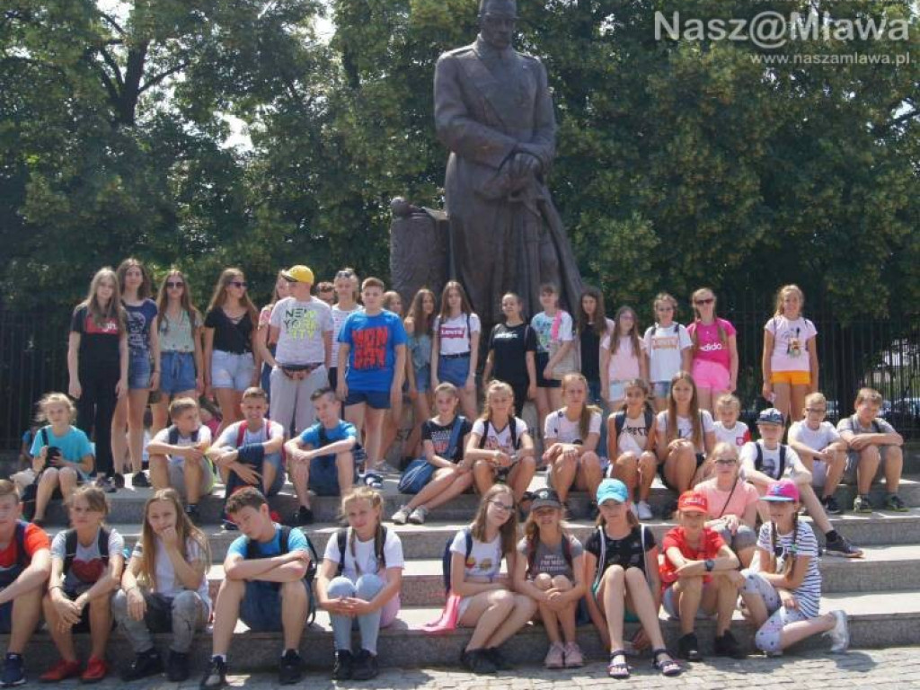 Zasłużyli na nagrodę. Pojechali na wycieczkę