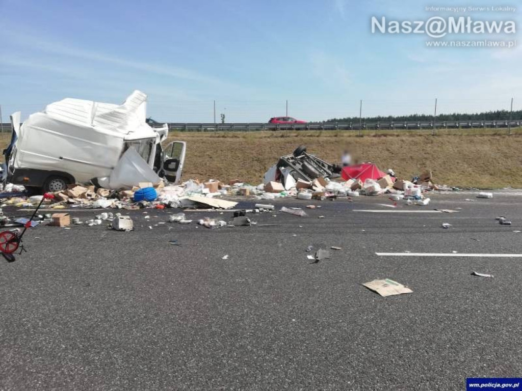 Spłonęły TIR-y. Jedna osoba nie żyje, cztery ranne. Tragiczny bilans karambolu na S7 [ZDJĘCIA, WIDEO]