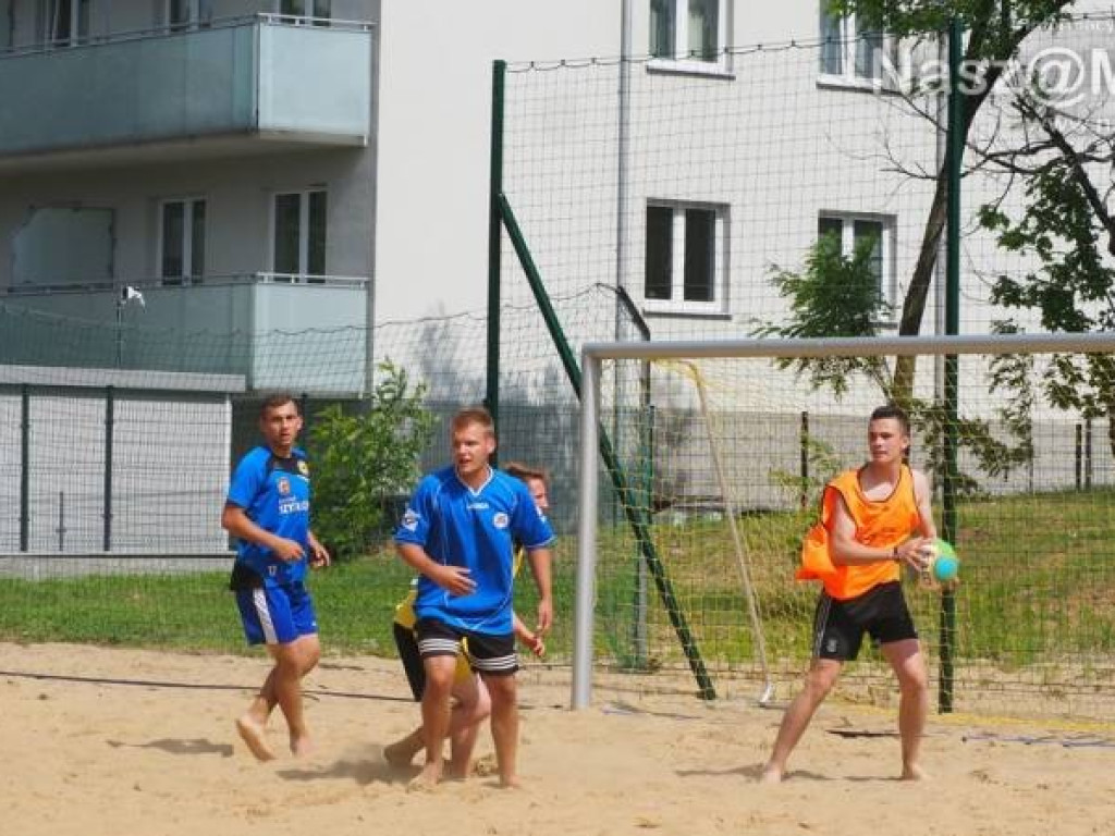 Trójka historycznym mistrzem na piasku