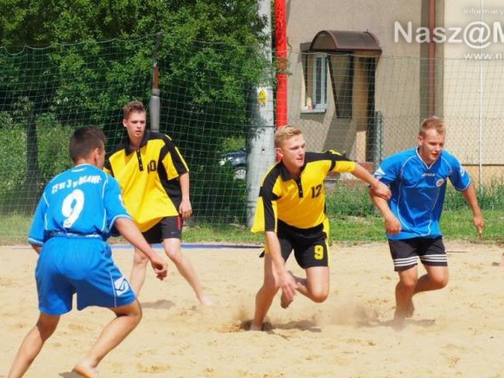 Trójka historycznym mistrzem na piasku