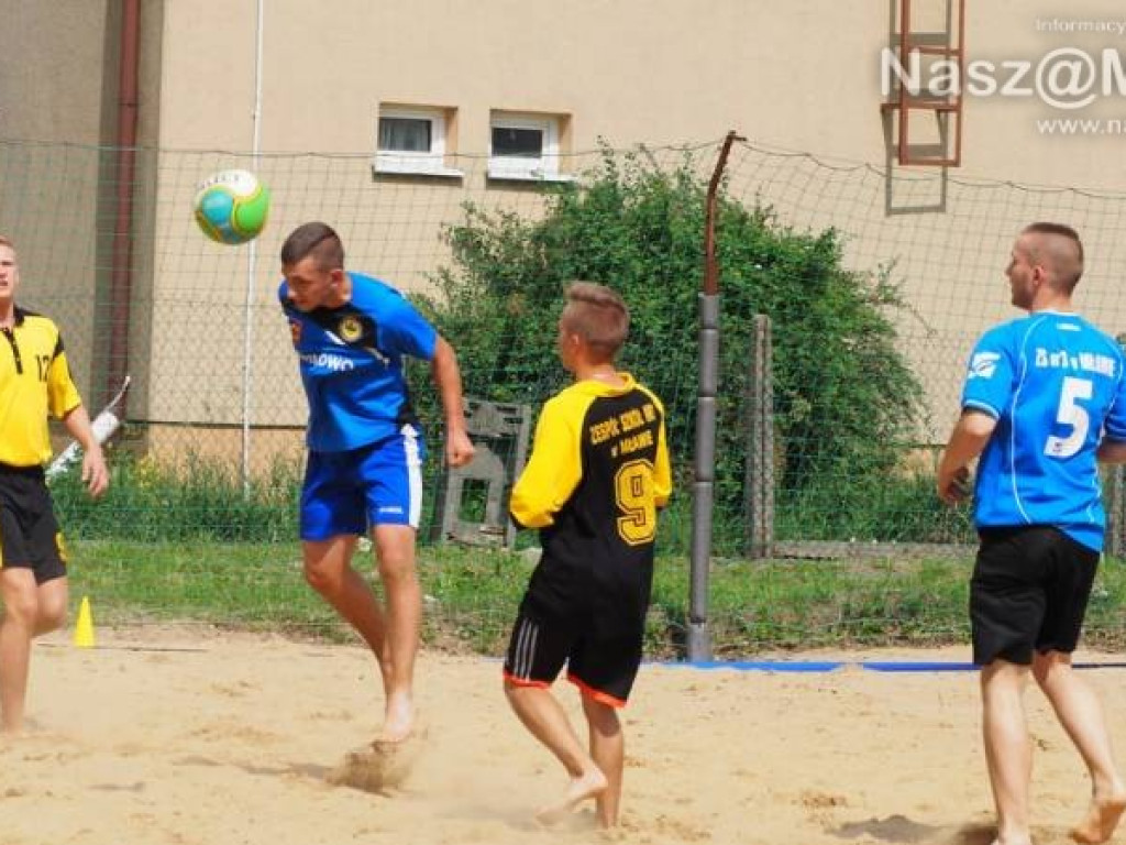 Trójka historycznym mistrzem na piasku