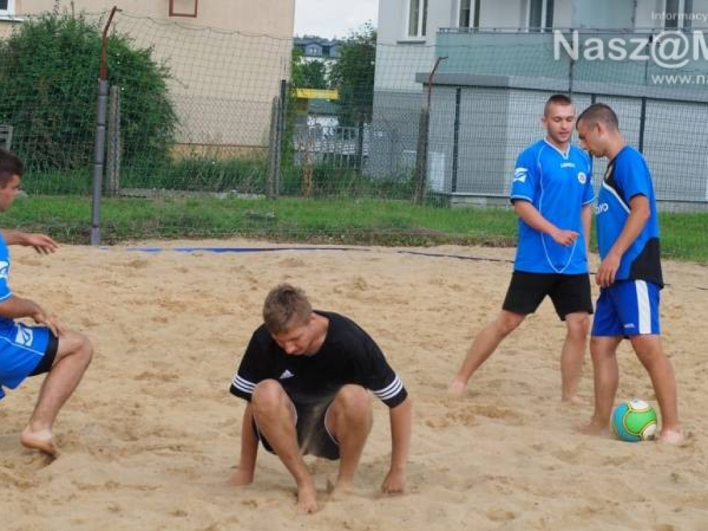 Trójka historycznym mistrzem na piasku