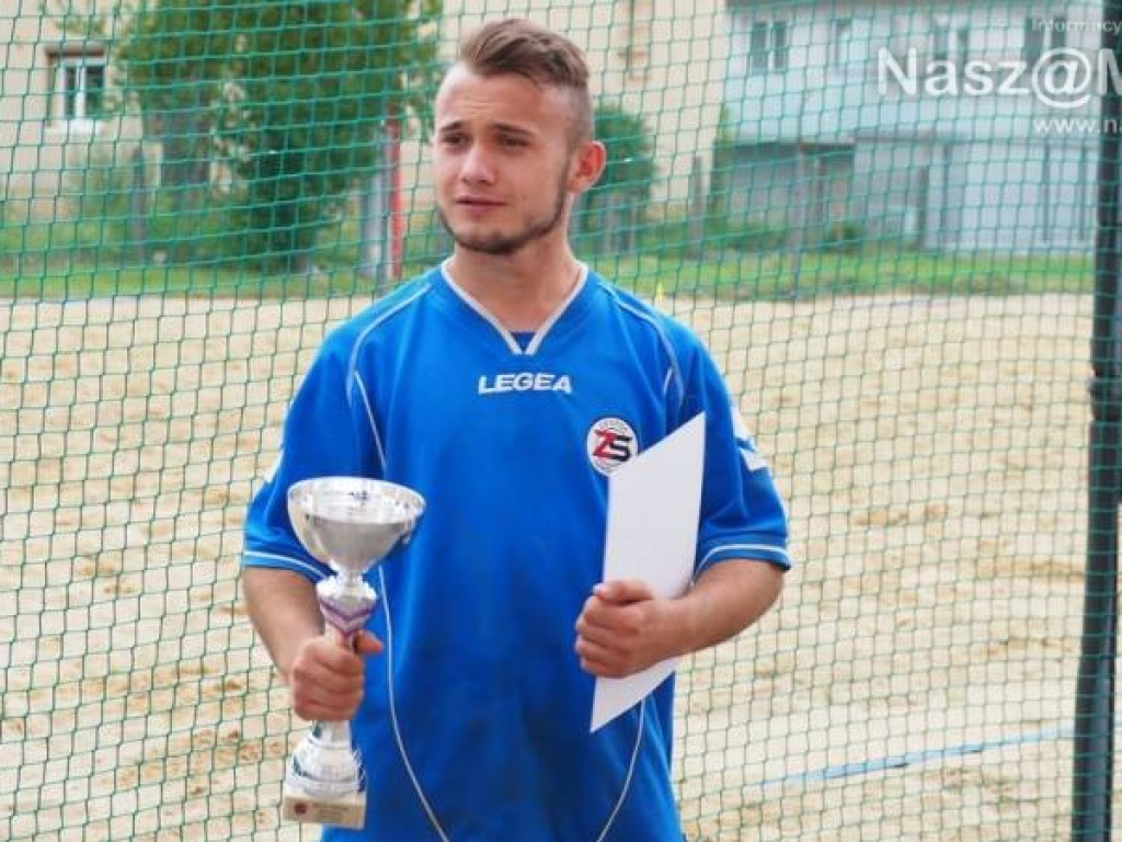 Trójka historycznym mistrzem na piasku