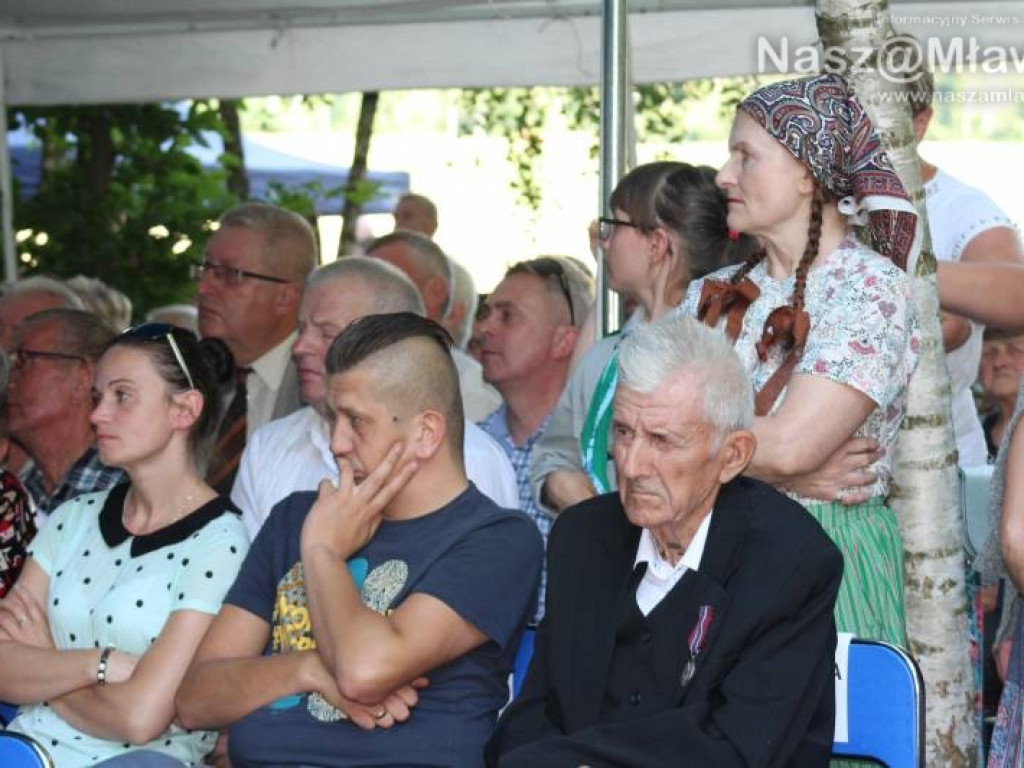 Cześć i chwała bohaterom! Uroczystości i rekonstrukcja w Niedziałkach [WIDEO]
