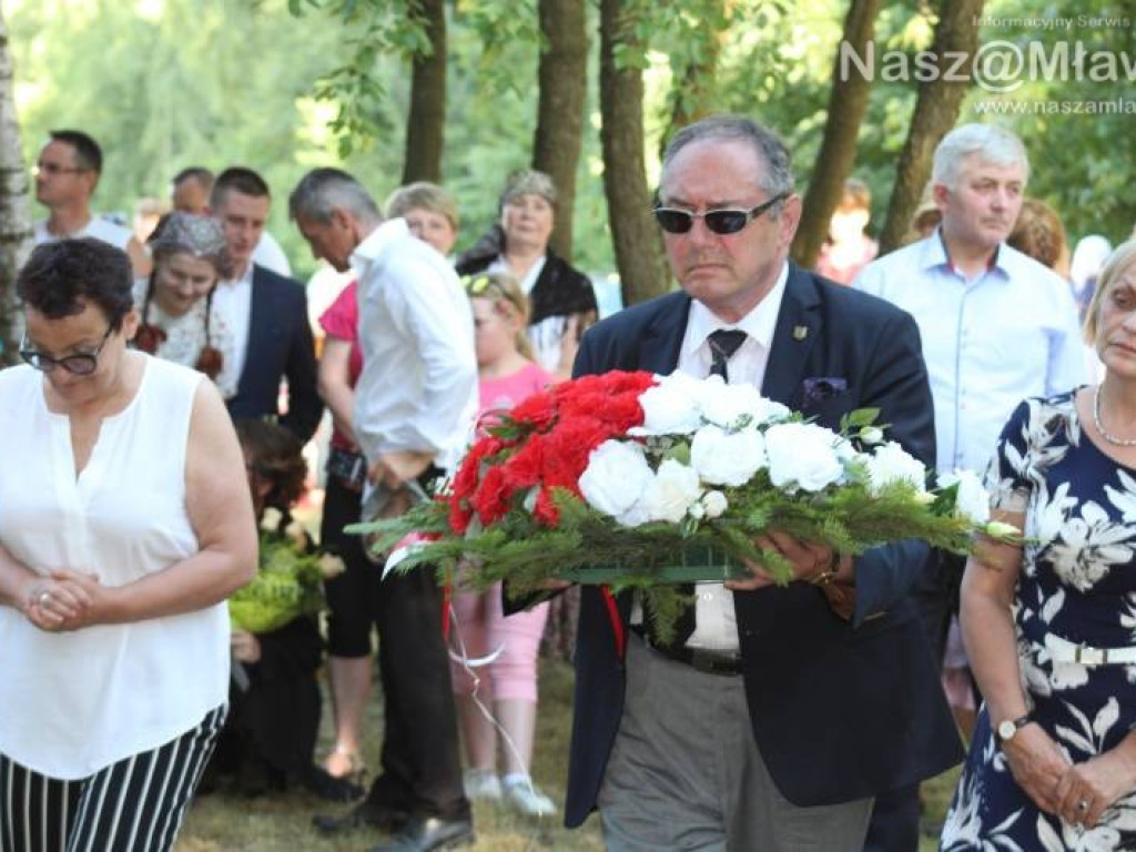 Cześć i chwała bohaterom! Uroczystości i rekonstrukcja w Niedziałkach [WIDEO]