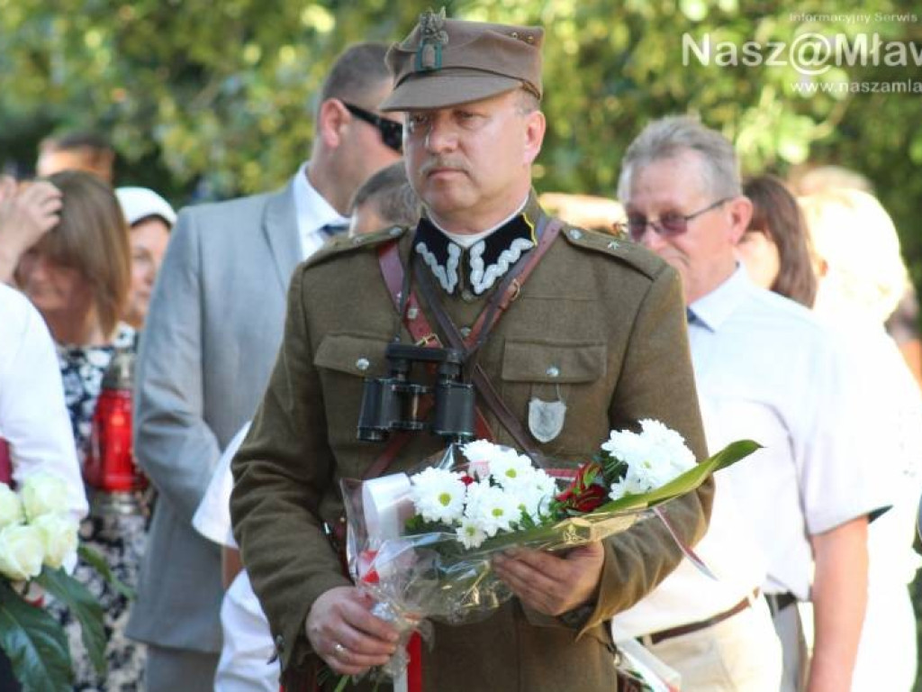 Cześć i chwała bohaterom! Uroczystości i rekonstrukcja w Niedziałkach [WIDEO]