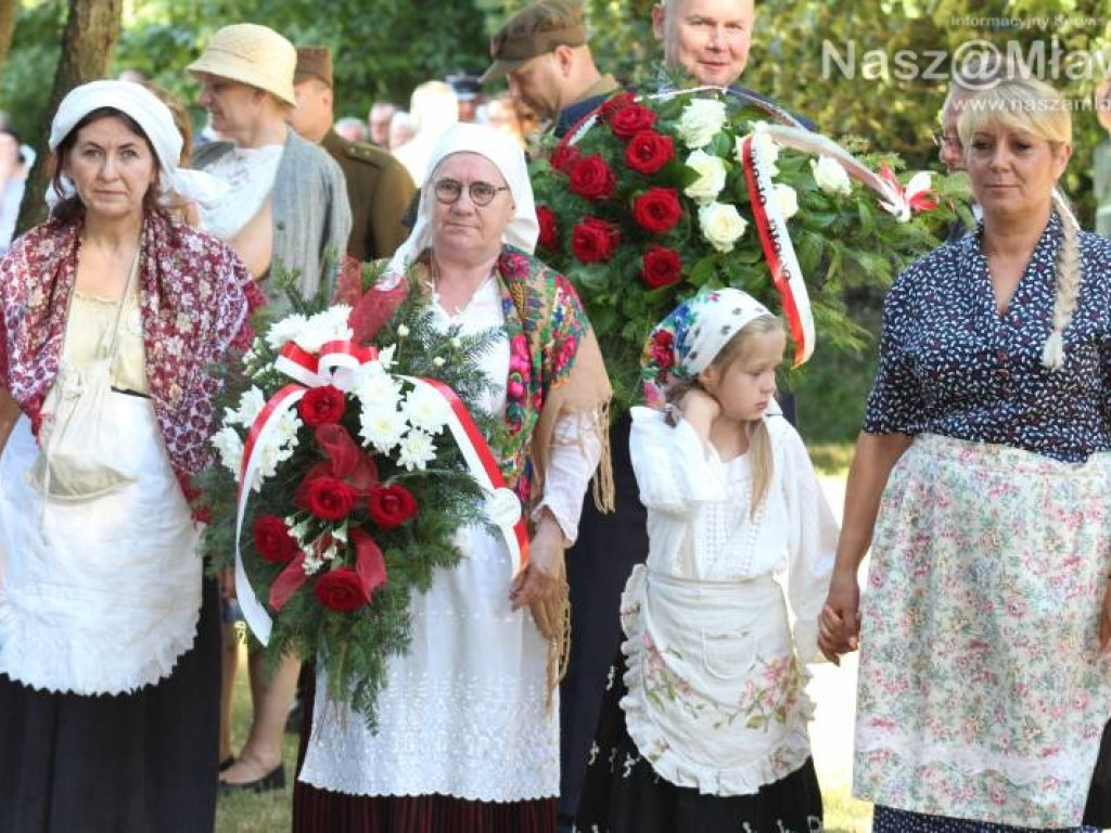 Cześć i chwała bohaterom! Uroczystości i rekonstrukcja w Niedziałkach [WIDEO]