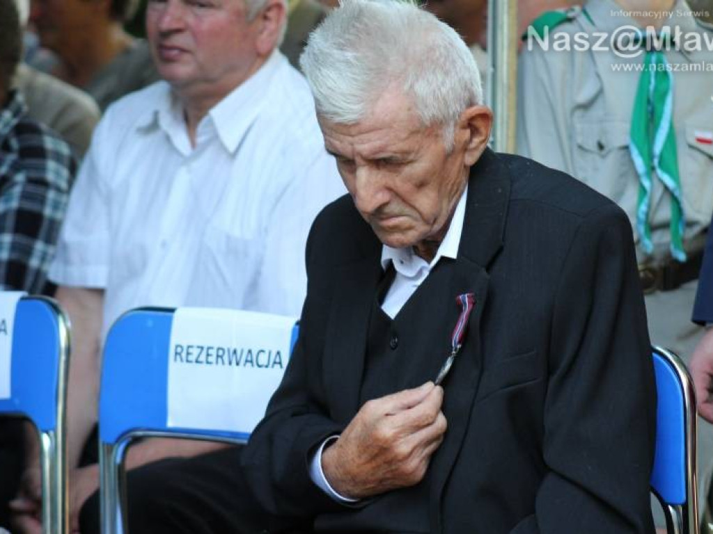 Cześć i chwała bohaterom! Uroczystości i rekonstrukcja w Niedziałkach [WIDEO]