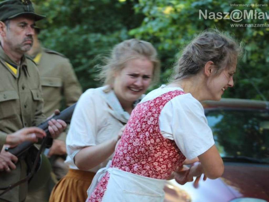 Cześć i chwała bohaterom! Uroczystości i rekonstrukcja w Niedziałkach [WIDEO]