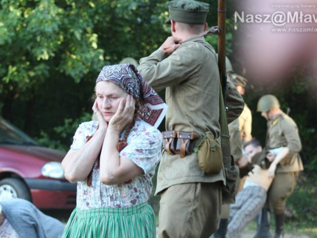 Cześć i chwała bohaterom! Uroczystości i rekonstrukcja w Niedziałkach [WIDEO]