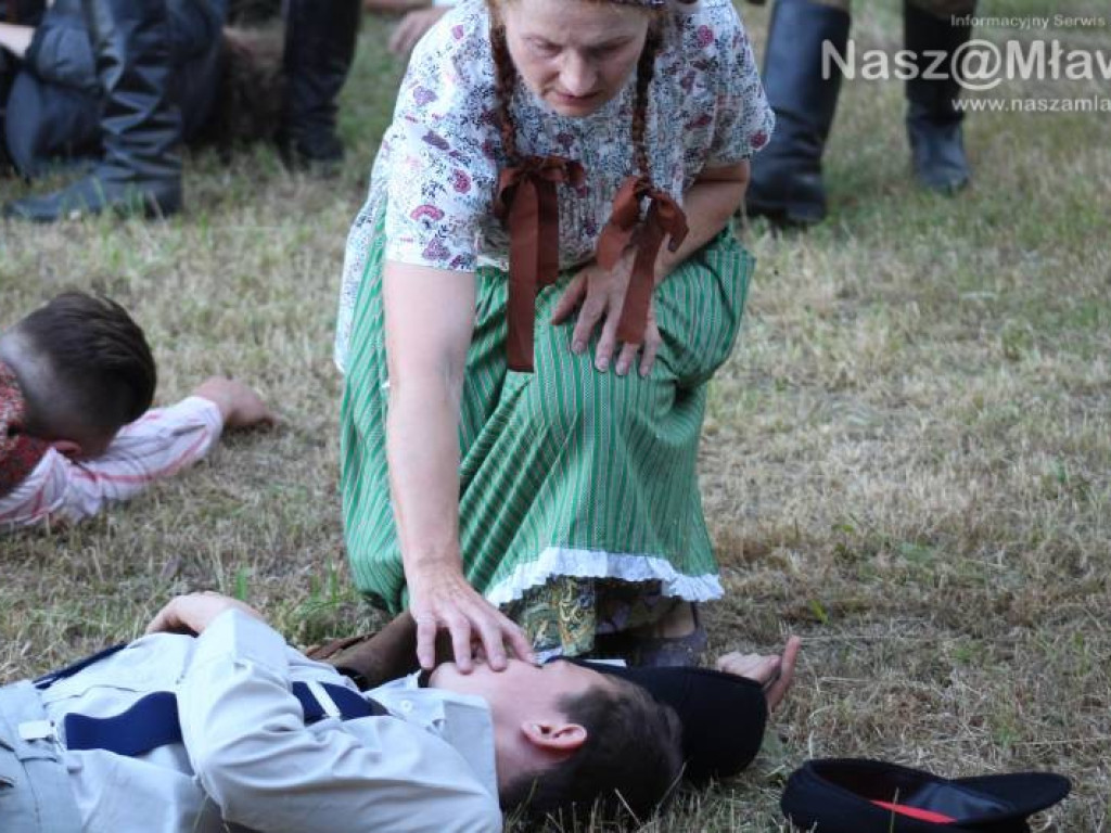 Cześć i chwała bohaterom! Uroczystości i rekonstrukcja w Niedziałkach [WIDEO]