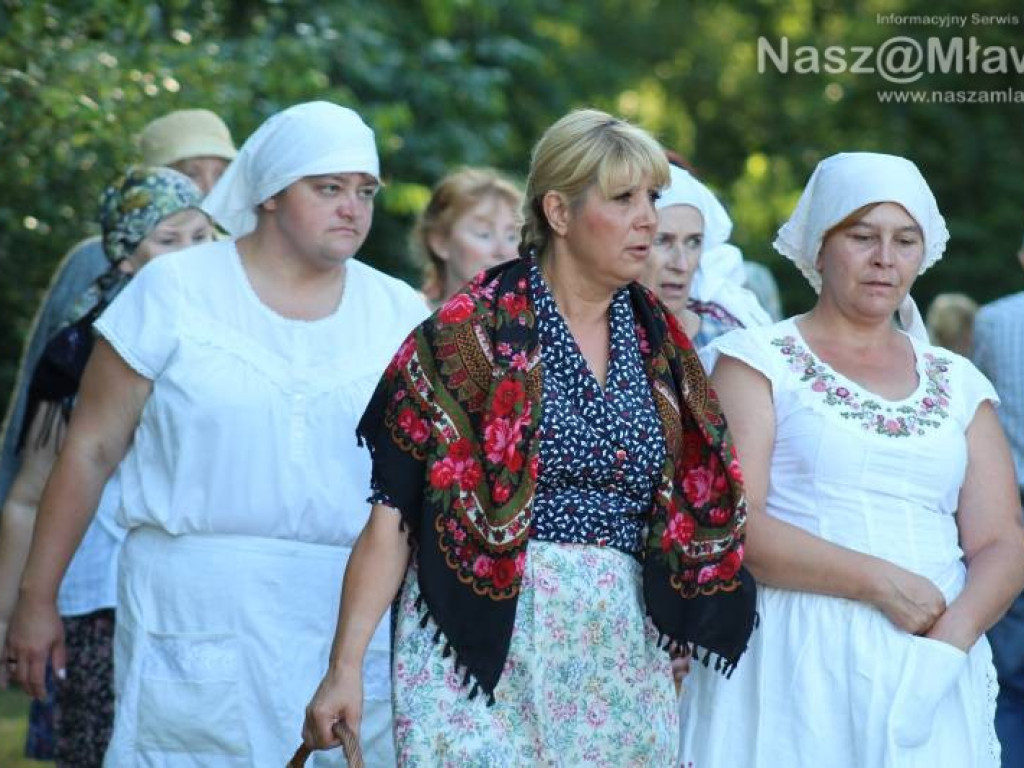 Cześć i chwała bohaterom! Uroczystości i rekonstrukcja w Niedziałkach [WIDEO]